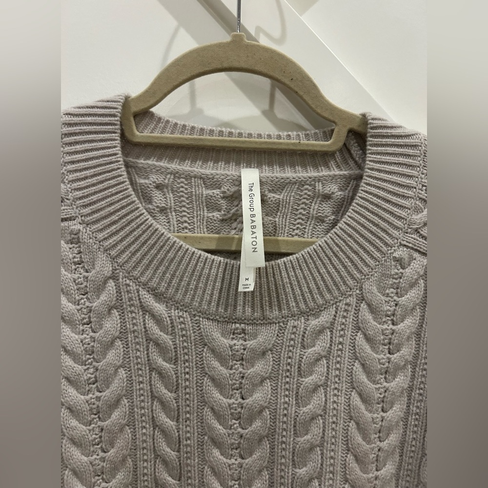 Babaton Shores Sweater size M